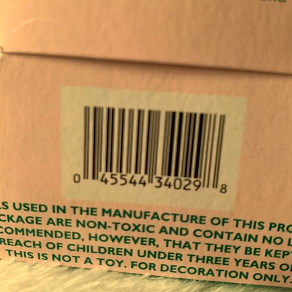 NIB Vintage Precious Moments Girl with Christmas tree 1996 - Picture 6 of 6